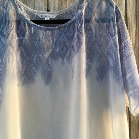 CAbi 781 Fade Out Sheer Blue & White Blouse Size Small - Picture 5 of 8